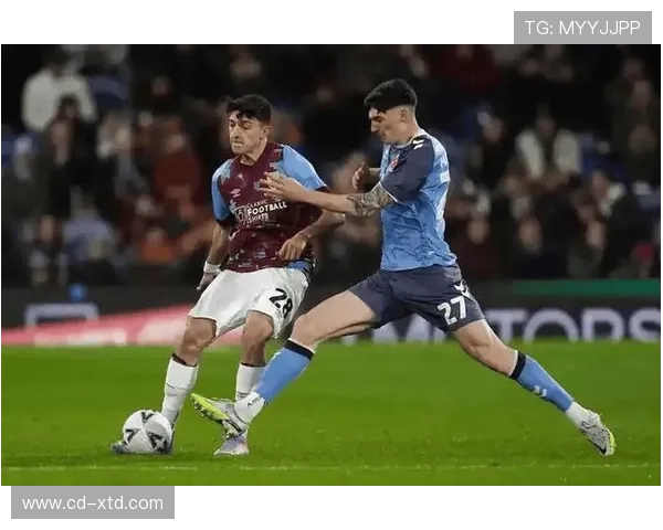 埃弗顿保级形势分析：球队状态回暖需面对挑战与机遇