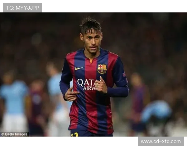 内马尔加盟巴萨决策解析：从核心到梅西身边战术拼图的转变